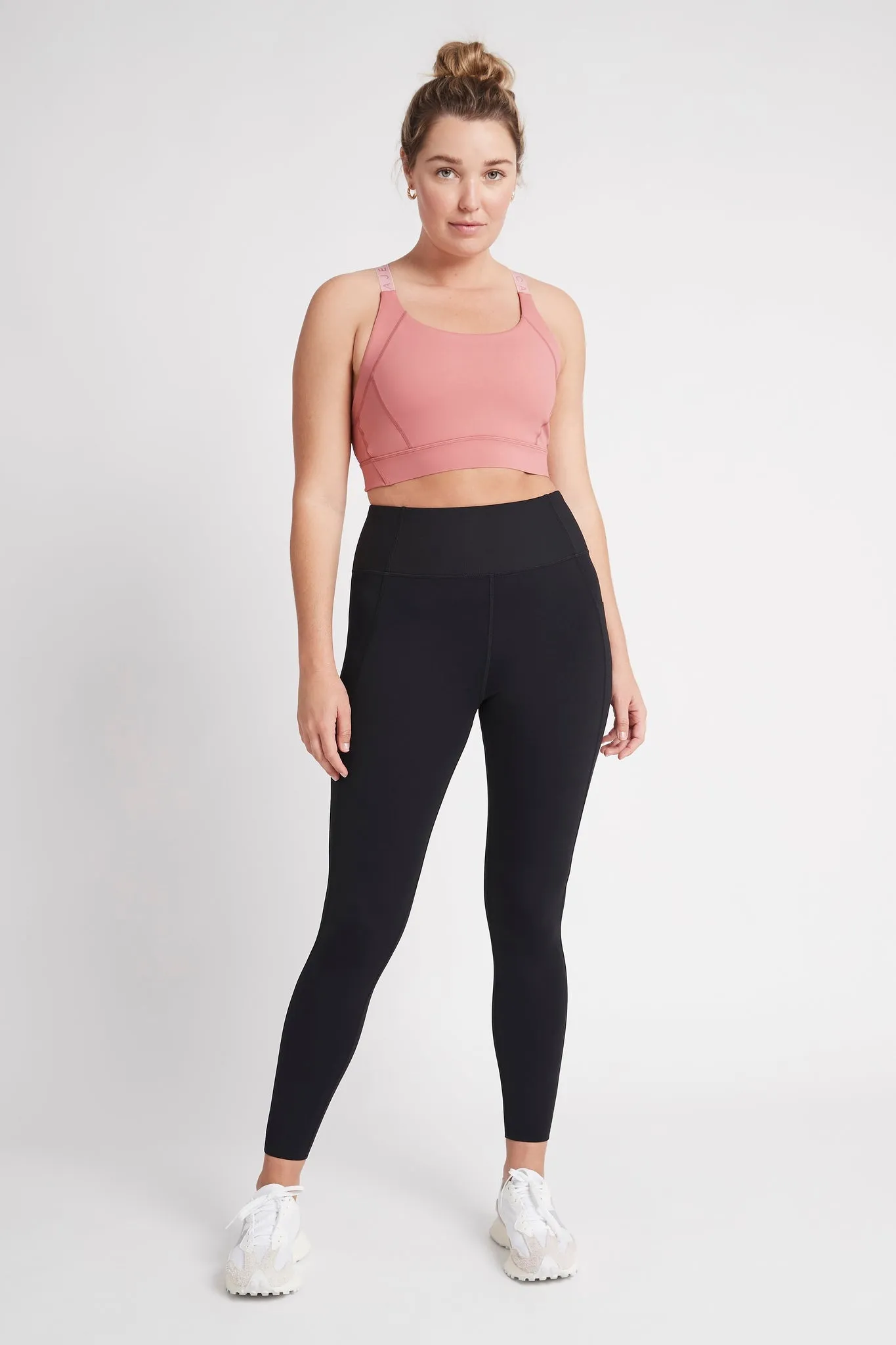 Adjustable Strap Logo Tape Sports Bra 321