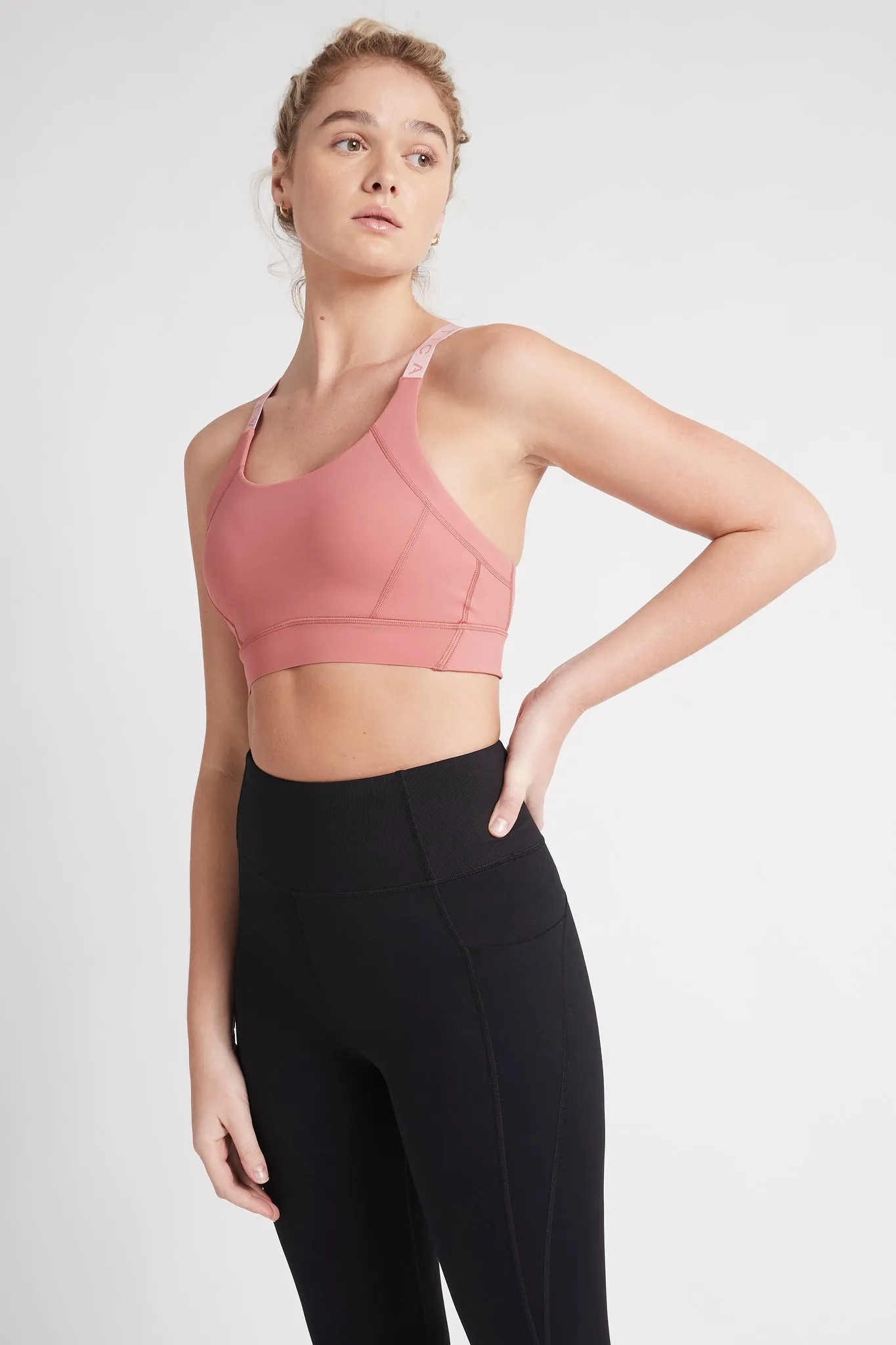 Adjustable Strap Logo Tape Sports Bra 321
