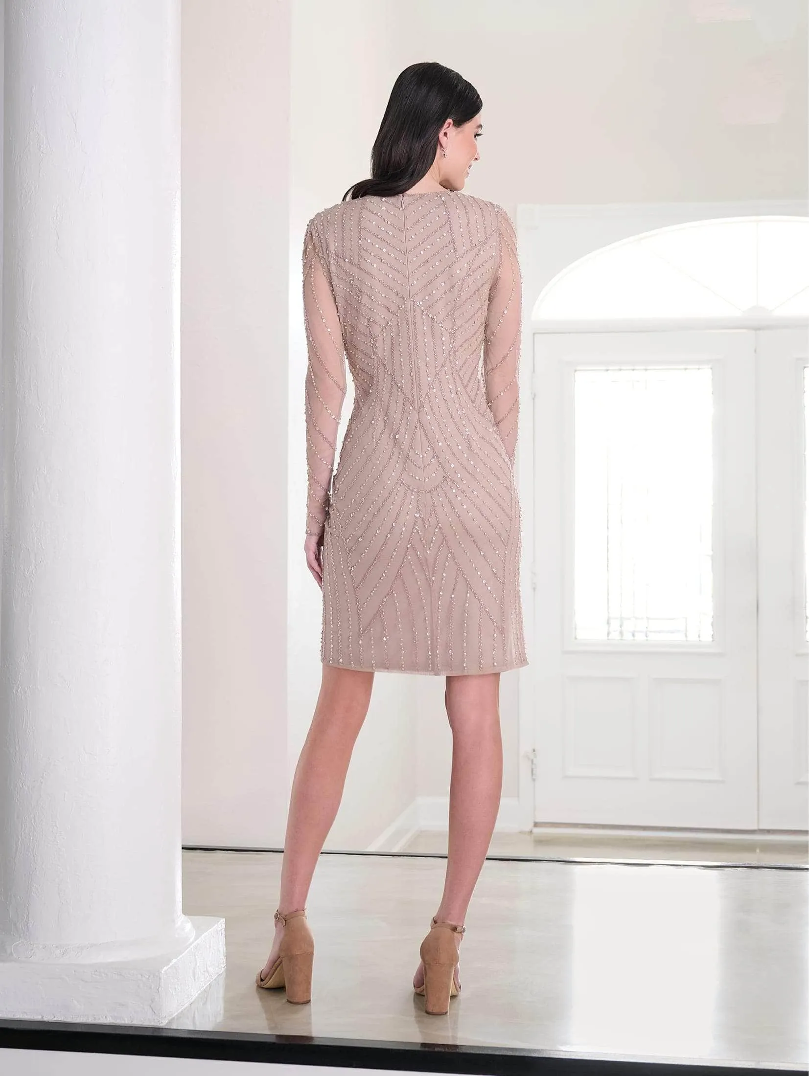 Adrianna Papell Platinum 40459 - V-Neck Cocktail Dress