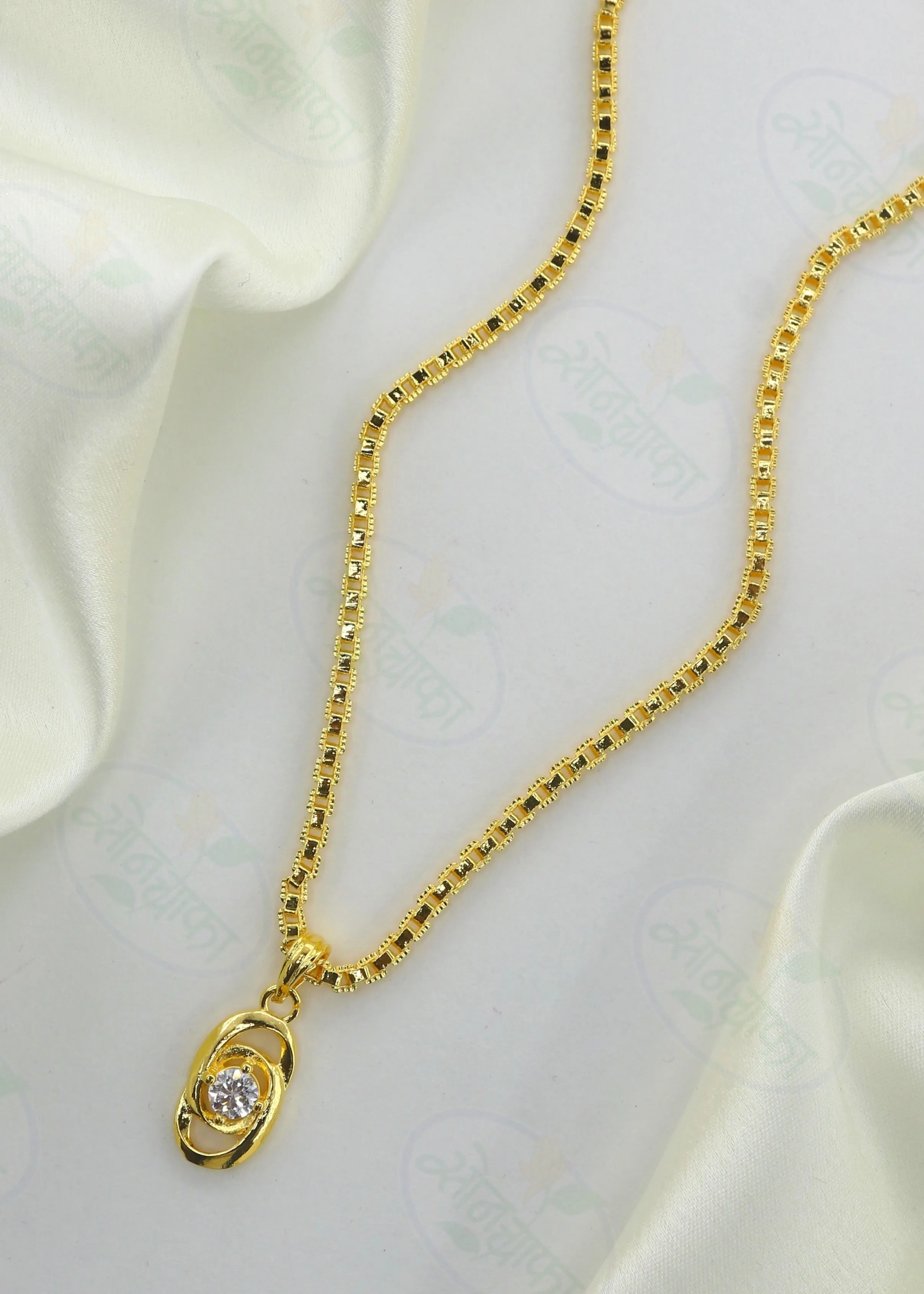 CHARMING DAINTY GOLDEN CHAIN