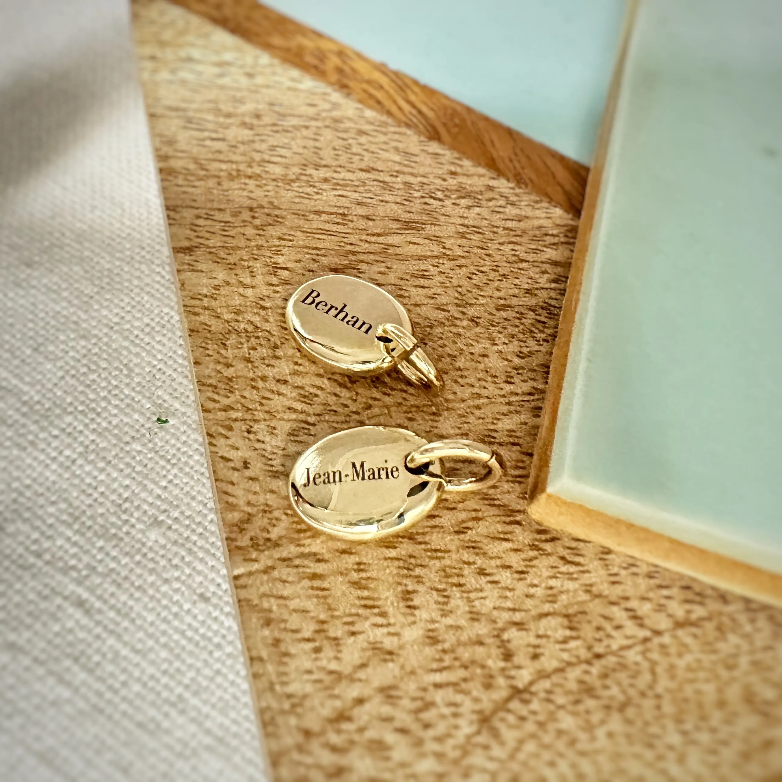 Pebble Personalised Solid Gold Charm